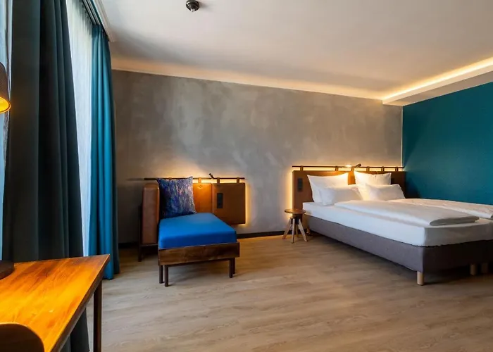 Unsoeld's Factory Hotel
