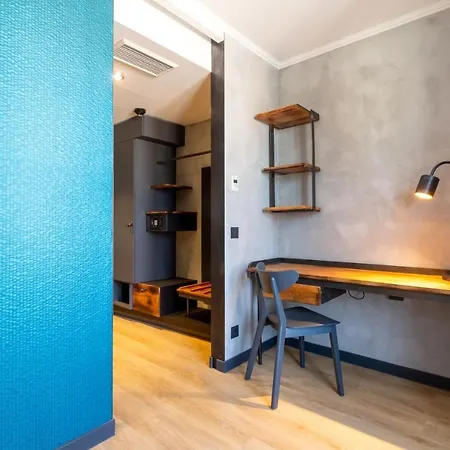 Unsoeld's Factory Hotel