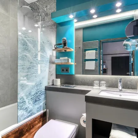 Hotel Unsoeld's Factory 4*
