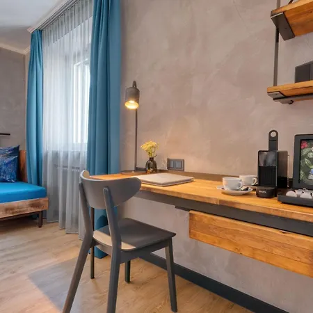 Hotel Unsoeld's Factory 4*