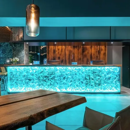 Hotel Unsoeld's Factory