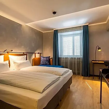 Unsöld's Factory Hotell