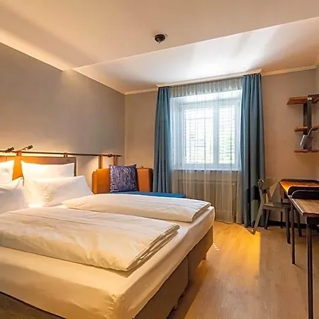 Unsöld's Factory Hotell