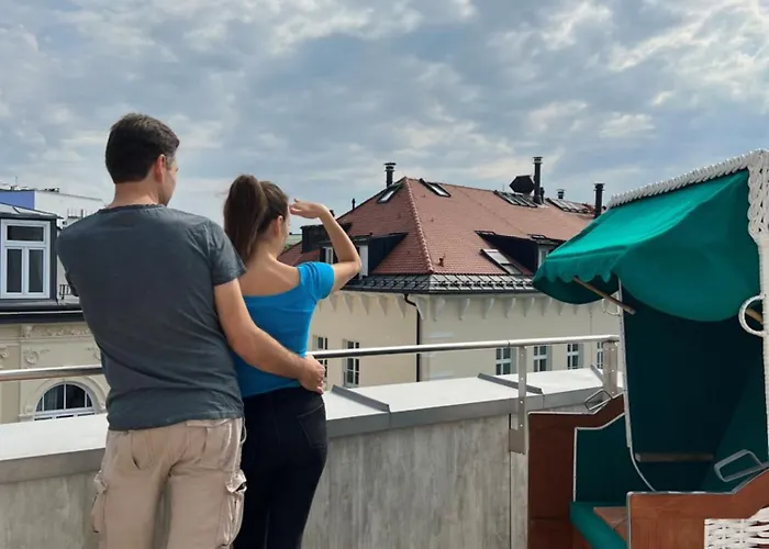 Unsoeld's Factory Hotel 4*