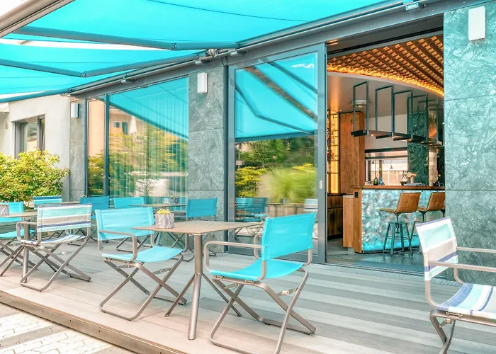 Unsoeld's Factory Hotel 4*