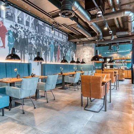 Unsoeld's Factory Hotel 4*